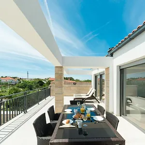  Apartament Mirakul